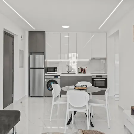 Maestro City Apartments Larnaca Exterior photo