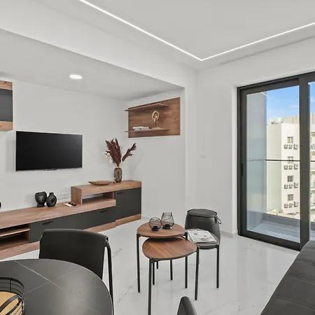 Maestro City Apartments Larnaca Exterior photo