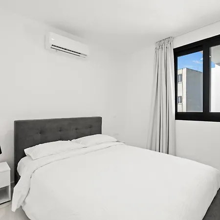 Maestro City Apartments Larnaca Exterior photo