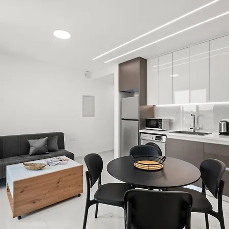 Maestro City Apartments Larnaca Exterior photo