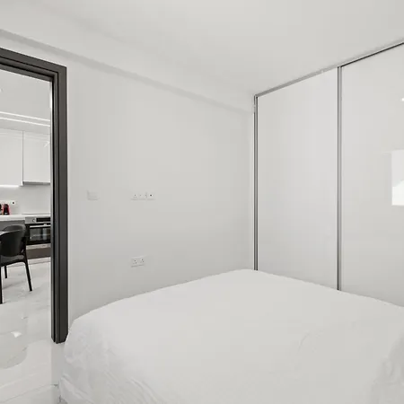 Maestro City Apartments Larnaca Exterior photo